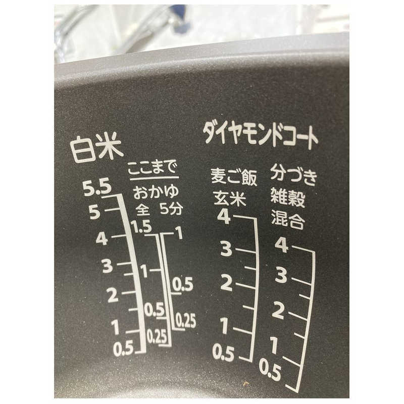 東芝　TOSHIBA 東芝　TOSHIBA 炊飯器 5.5合 真空圧力IH 炎匠炊き グランホワイト RC-10VSV(W) RC-10VSV(W)