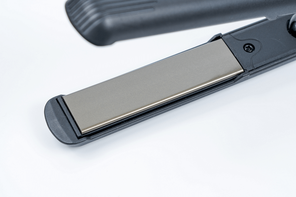 ヘアアイロンのプレート素材