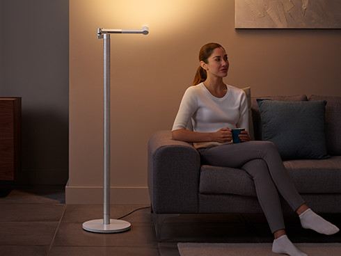 ダイソン dyson 卓上スタンドライト Dyson Lightcycle Morph