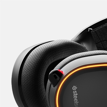 ヘッドホン STEELSERIES ARCTIS 5 BLACK Arctis 5 - Black
