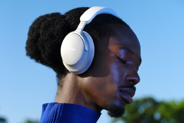 BOSE ブルートゥースヘッドホン ［ノイズキャンセリング対応］ Black