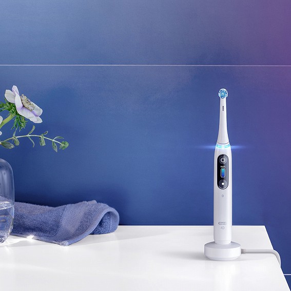 ブラウン BRAUN 【アウトレット】電動歯ブラシ iOシリーズ8 ホワイト