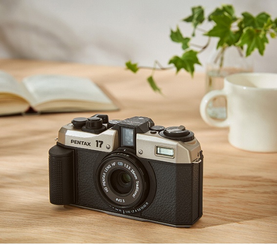 PENTAX17 美品3年間延長保証付きkenko保護フィルター付