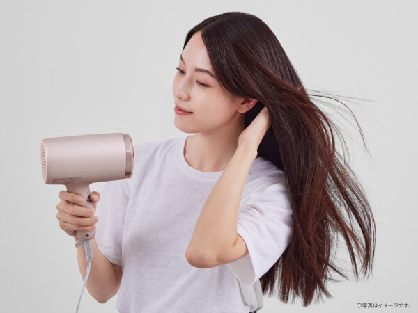 店頭展示用モデル非売品 Panasonic ドライヤー EH-NA7M 店頭展示用モデル非売品 Panasonic ドライヤー EH-NA7M