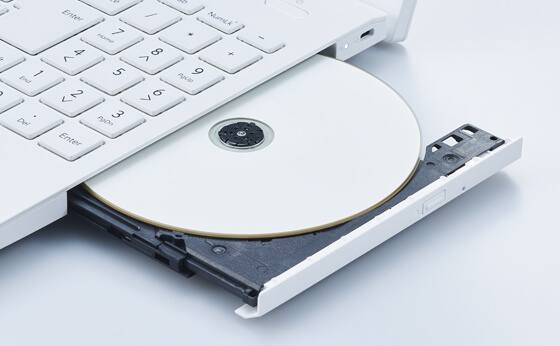 NEC ノートパソコン LAVIE [ 16型 / Win11 Home / Core i7