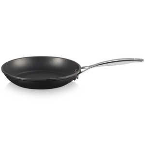 LECREUSET TNS NEW シャロー・フライパン 24cm NC 51112240010002 LECREUSET TNS NEW シャロー・フライパン 24cm NC 51112240010002