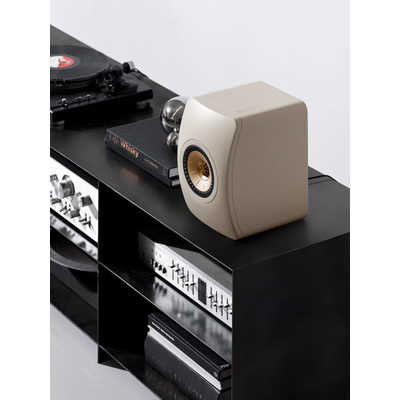 KEF (ブックシェルフスピーカー) ［ハイレゾ対応 / 2本］ SAND LS50