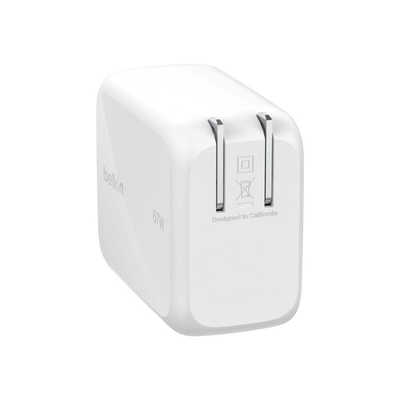 BELKIN BoostCharge Pro 67W 1ポート 巻き取り式USB-Cケーブル付き GaN