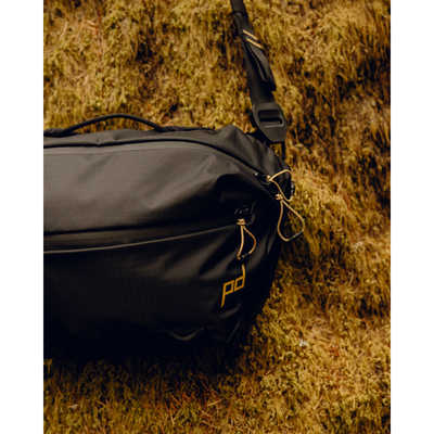 PEAKDESIGN アウトドア スリング 7L ブラック BAS-7-BK-1 の通販