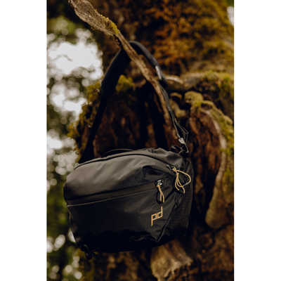 PEAKDESIGN アウトドア スリング 7L ブラック BAS-7-BK-1 の通販