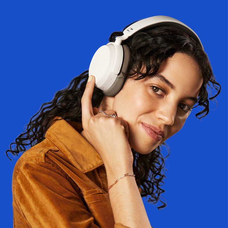 SENNHEISER SENNHEISER ブルートゥースヘッドホン ACCENTUM Plus Wireless ［Bluetooth /ノイズキャンセリング対応］ ホワイト ACPAEBT-WHITE ACPAEBT-WHITE