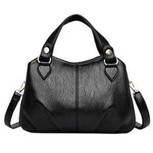 バックヤードファミリー CIARA 2way 合皮ショルダーバッグ ブラック BG21FW09 バックヤードファミリー CIARA 2way 合皮ショルダーバッグ ブラック BG21FW09
