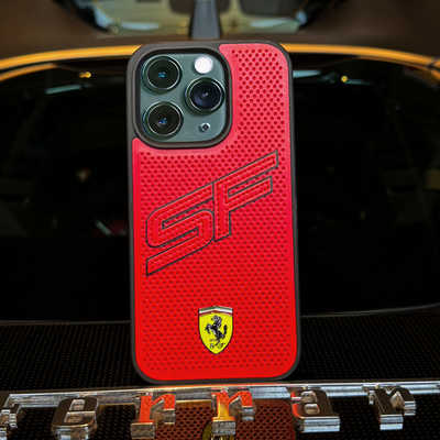エアージェイ iPhone15 Pro用 フェラーリ 「SF」ロゴ入り 背面ケース