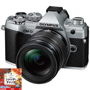 オリンパス　OLYMPUS ミラーレス一眼カメラ(レンズキット)シルバー OM-DE-M5MarkIII12-45mmF4.0