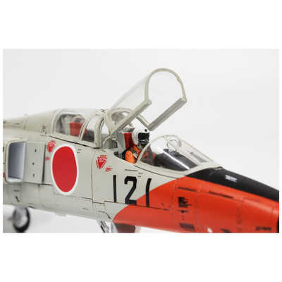 プラッツ 1/72 航空自衛隊 練習機 T-2 前期型 パイロットフィギュア
