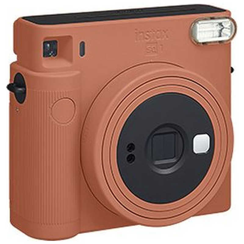 富士フイルム FUJIFILM インスタントカメラ 『チェキ』 instax SQUARE SQ1 テラコッタオレンジ INSSQ1ORANGE  の通販 | カテゴリ：カメラ・ビデオカメラ | 富士フイルム FUJIFILM | instaxSQUARESQ1ﾃﾗｺｯﾀｵﾚﾝｼﾞ  家電通販のコジマネット - 全品代引き手数料無料