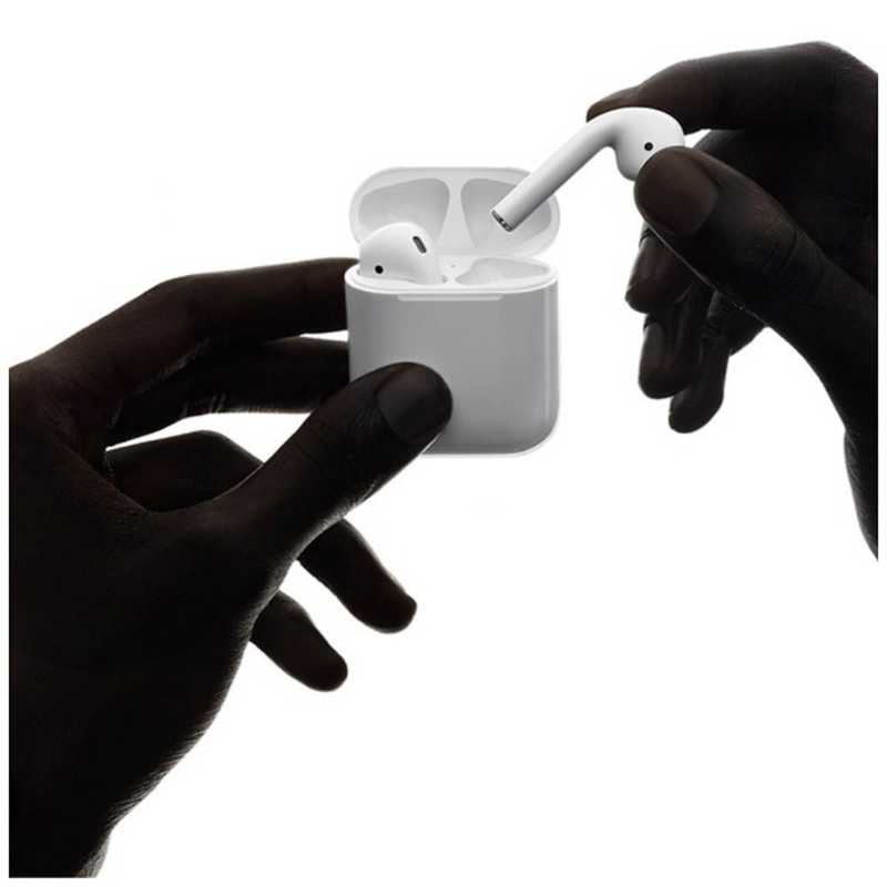 アップル アップル bluetooth イヤホン インナーイヤー型 AirPods [ リモコン・マイク 対応 / ワイヤレス ( 左右分離 ) / Bluetooth ]  AIRPODS AIRPODS
