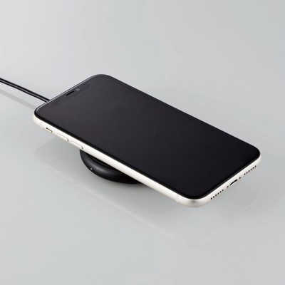 エレコム ELECOM ワイヤレス充電器 Qi充電器 5W コンパクト 卓上