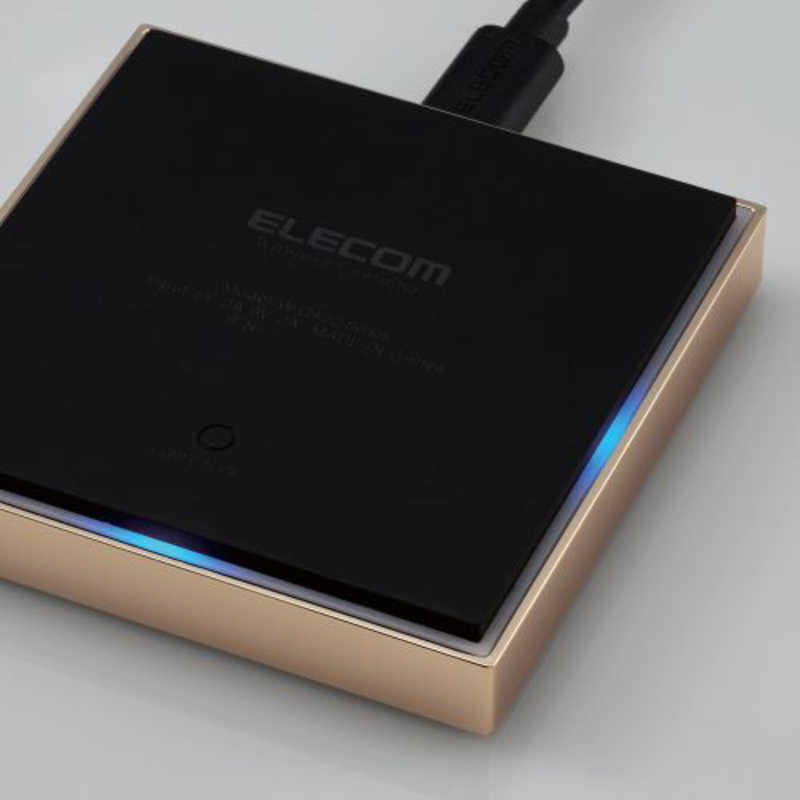 エレコム　ELECOM エレコム　ELECOM ワイヤレス充電器/Qi規格対応/10W/7.5W/5W/卓上タイプ/メタル筐体/スクエア/ゴールド W-QA22GD W-QA22GD