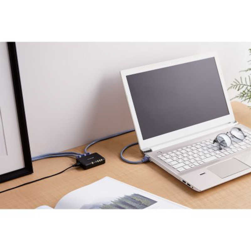 エレコム　ELECOM エレコム　ELECOM Giga対応スイッチングハブ/3ポート/プラスチック筐体/小型/ブラック EHC-G03PA2-SB EHC-G03PA2-SB