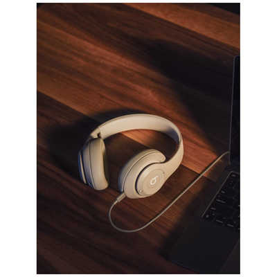 BEATSBYDRDRE ブルートゥースヘッドホン Beats Studio Pro サンドストーン［Bluetooth /ノイズキャンセリング対応］  MQTR3PA/A