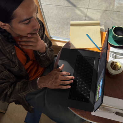アップル MacBook Pro 14インチ Apple M3 Proチップ [2023年モデル/SSD