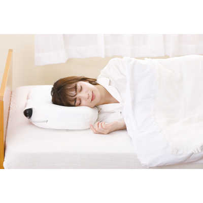新品　ドウシシャ　YORISOU 首と肩に寄りそう枕 【専用カバー1枚付き】 Amazon.co.jp: 首と肩に寄り添う枕 ホワイト - : ホーム＆キッチン