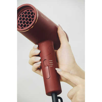 ヘイゼルトンプソン MAGAMI(マガミ)飛び散るコラーゲン コラーゲン