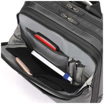 BERMAS 2層式ビジネスリュック バックパック 衣類収納ポケット付 容量