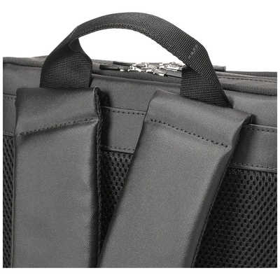 BERMAS 2層式ビジネスリュック バックパック 衣類収納ポケット付 容量