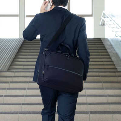 BERMAS オーバーナイターブリーフ PC収納15インチまで 撥水加工 軽量