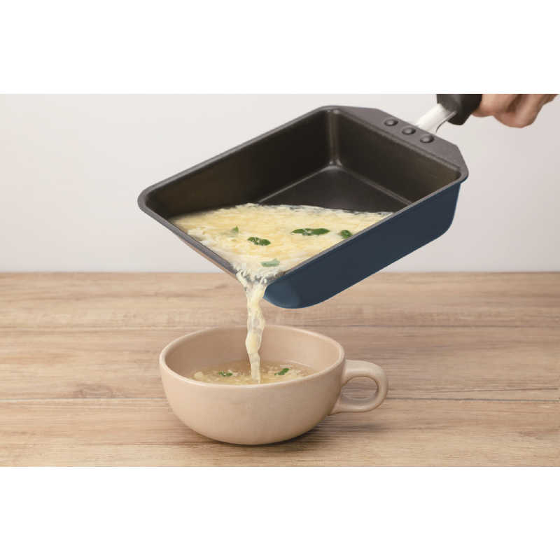 サーモス 深型玉子焼きフライパンKFD 15cm ネイビー KFD-015DE-NVY の通販 | カテゴリ：日用品・化粧品・医薬品 | サーモス |  サーモス 家電通販のコジマネット - 全品代引き手数料無料