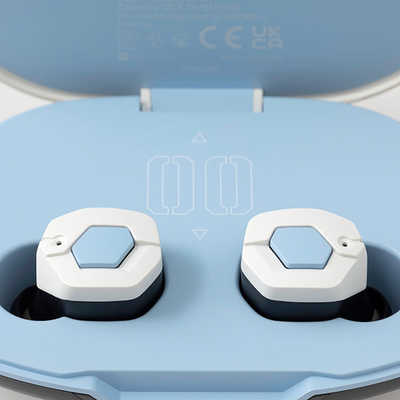 FINAL フルワイヤレスイヤホン 「エヴァンゲリオン」コラボレーション