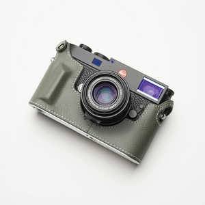 MR.STONE LEICA M11用 本革ケース クラシック グリップ付 ナイトサファリ/ホワイトステッチ PTAS015 MR.STONE LEICA M11用 本革ケース クラシック グリップ付 ナイトサファリ/ホワイトステッチ PTAS015