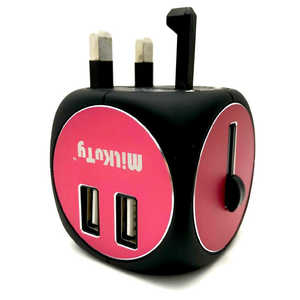 日本ポステック Travel Cube-トラベルキュｰブ 電源アダプタｰ(1個口+USB2ポｰト) TRAVELCUBE(ブラ