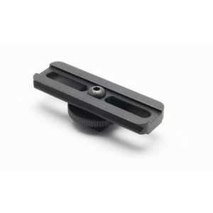 アストロストリート IoSystemsInc ホットシュー対応 20mmレール規格 カメラアダプター 照準器のカメラホットシューへの取付に 01020581005