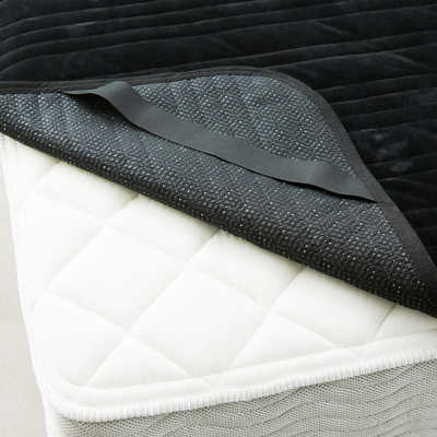 太陽 ヒツジのいらない敷きパッド -ファイヤーブースト- ブラック