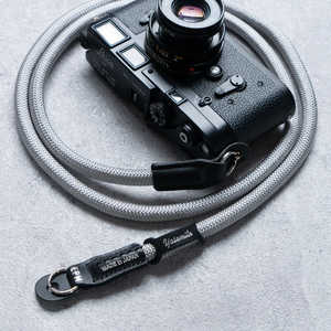 SMOKEYSUNDAY YOSEMITE CAMERA STRAP / CHROME / 111cm YOSEMITE STRAP YCS-4010-2 SMOKEYSUNDAY YOSEMITE CAMERA STRAP / CHROME / 111cm YOSEMITE STRAP YCS-4010-2