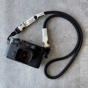 SMOKEYSUNDAY YOSEMITE CAMERA STRAP PRO / Bresson / 126cm YOSEMITE STRAP YCSP-5001-1 SMOKEYSUNDAY YOSEMITE CAMERA STRAP PRO / Bresson / 126cm YOSEMITE STRAP YCSP-5001-1