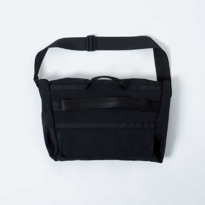 YOSEMITE YOSMITE EXPANDER MESSENGER BAG YOSEMITE STRAP ブラック