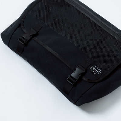 YOSEMITE YOSMITE EXPANDER MESSENGER BAG YOSEMITE STRAP ブラック