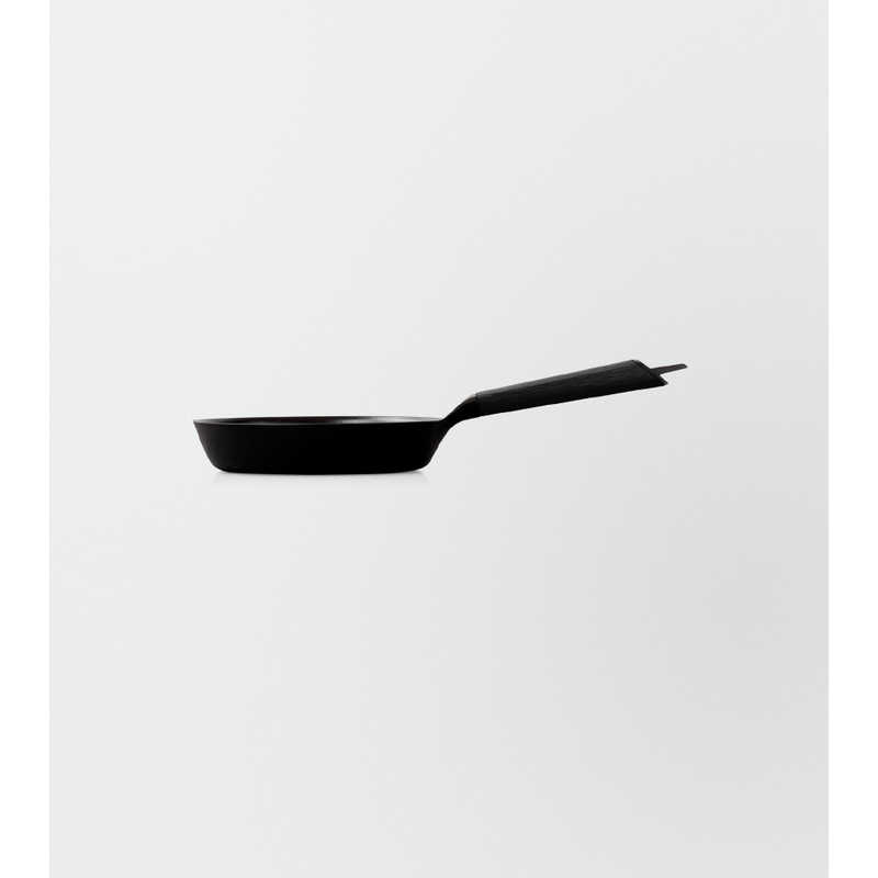 バーミキュラ バーミキュラ フライパン 20cm( Premium Black Limited Edition ) ［IH対応］ プレミアムブラック FP20-PB-L FP20-PB-L