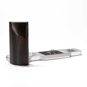 YUWOOD �E�b�h�O���b�v ��̌^�x�[�X�v���[�g OM SYSTEM OM-5 Mark II ��p �A���J�X�C�X�݊�(���h/�V���o�[) Y-OM5II-GPS