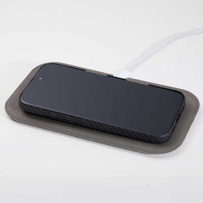 DEFF iPhone 17 Proケース DURO Special Edition マットブラック