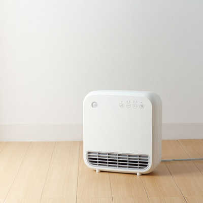 スリーアップ セラミックファンヒーター 1000W/人感センサー付き CH