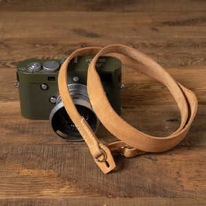 WOTANCRAFT ネックストラップ テーパードカット (CURA真鍮製2重リング)フルレザー 007 125cm Natural NESTTACU125007 WOTANCRAFT ネックストラップ テーパードカット (CURA真鍮製2重リング)フルレザー 007 125cm Natural NESTTACU125007