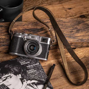WOTANCRAFT ネックストラップ ストレートカット (CURA真鍮製2重リング)フルレザー 001 125cm グリーン NESTCU125001 WOTANCRAFT ネックストラップ ストレートカット (CURA真鍮製2重リング)フルレザー 001 125cm グリーン NESTCU125001