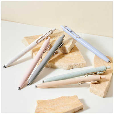 三菱えんぴつ ゲルインクボールペン0.5mm Dグリーン UMNSFT05D.6 の