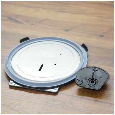 東芝 TOSHIBA 炊飯器 1升 炎匠炊き 真空圧力IH グランブラック RC