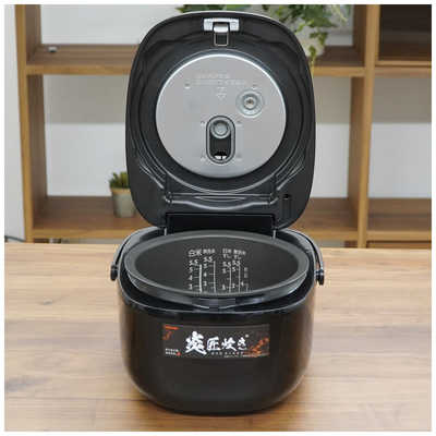 23年 TOSHIBA 炊飯器 RC-10VRV 炎匠炊き 真空IH 5.5合 Amazon | TOSHIBA(東芝) 炊飯器 炎匠炊き 5.5合 RC-10VRV(K